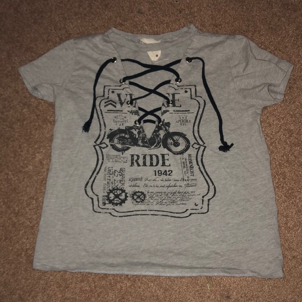 V-Neck cut out T-Shirt